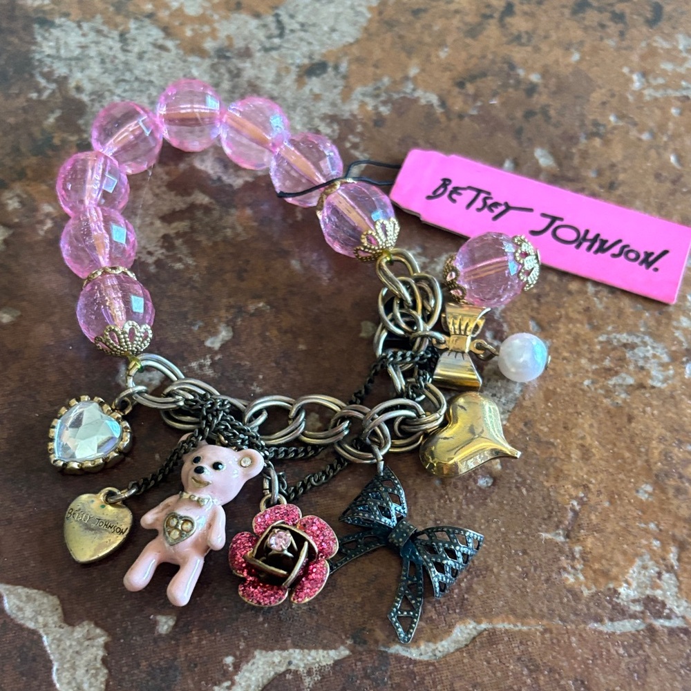 Betsey Johnson Dream Closet Pink Teddy Bear Stretch Bracelet;Vintage/Rste